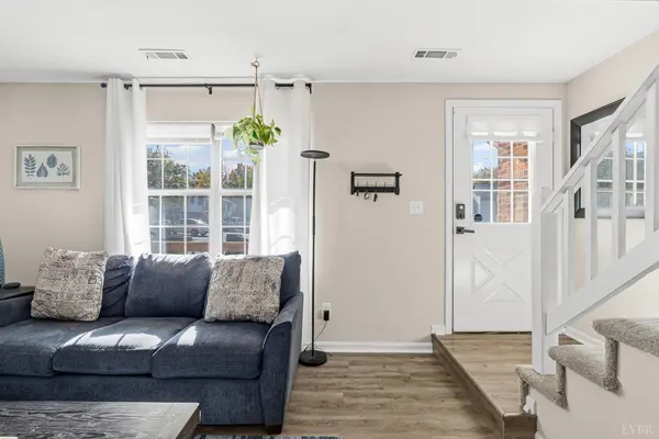 46 Kitty Hawk, Lynchburg, VA 24502