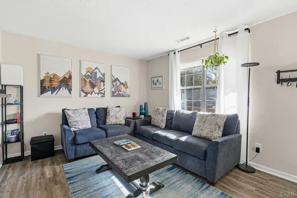 46 Kitty Hawk, Lynchburg, VA 24502