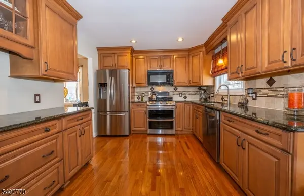 3 Birchwood Dr, Vernon Twp., NJ 07460