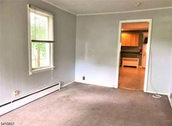 89 Linden St, Bridgewater Twp., NJ 08807