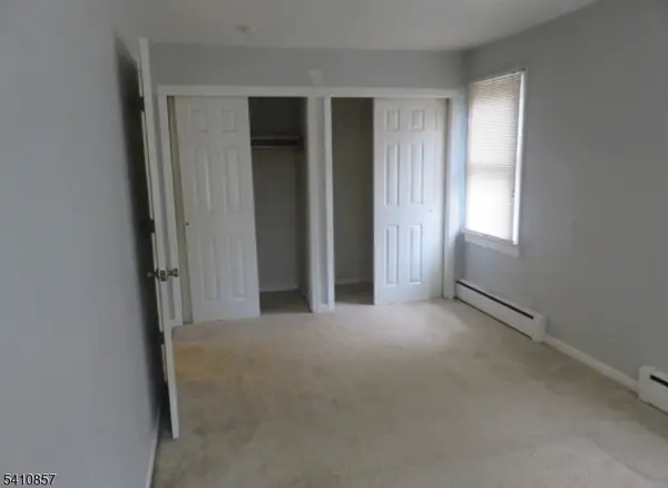 89 Linden St, Bridgewater Twp., NJ 08807