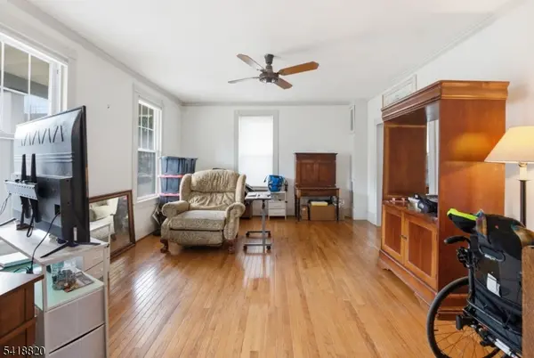 172 Belvidere Ave, Washington Boro, NJ 07882