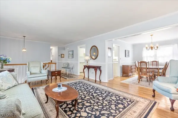 11 Dorr Rd, New Providence Boro, NJ 07974