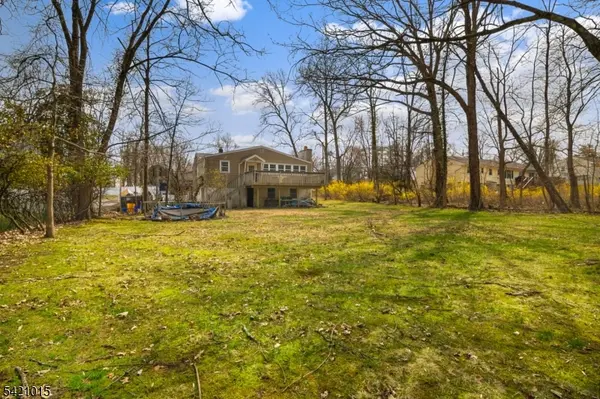 152 Pine Brook Rd, Lincoln Park Boro, NJ 07035