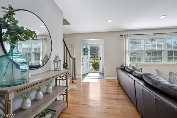 16 Meadow Ln, Mansfield Twp., NJ 07840