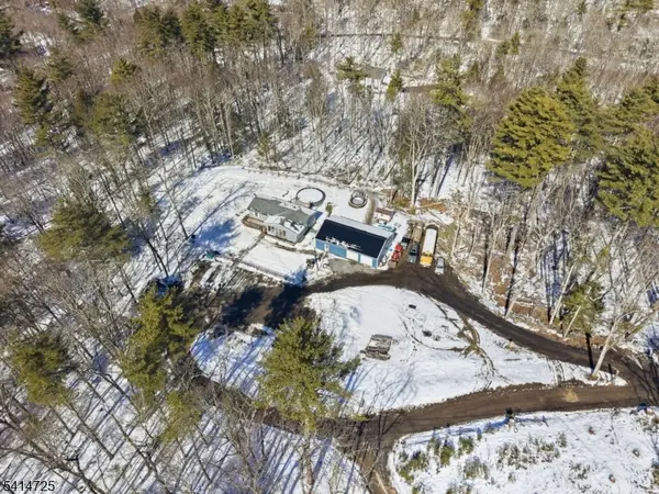 8 Martha St, Sandyston Twp., NJ 07826