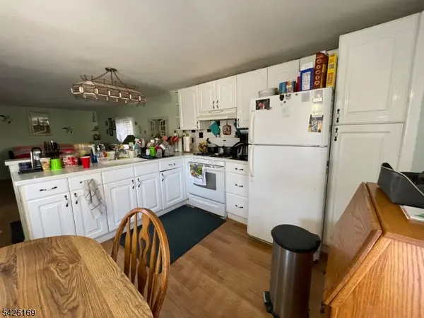 22 Ambassador Dr, Wayne Twp., NJ 07470