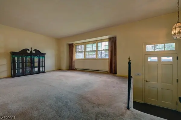 301 Grand Blvd, Emerson Boro, NJ 07630