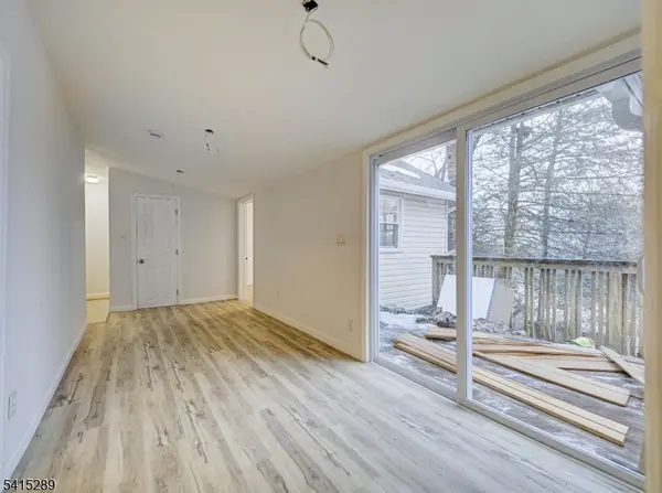 240 Acabonack Rd, Vernon Twp., NJ 07422