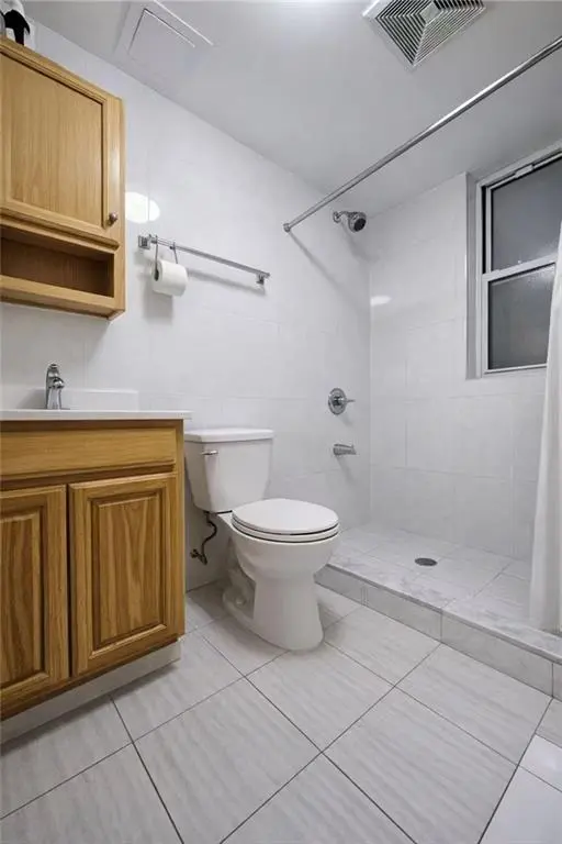 1581 74th ST, Brooklyn, NY 11228