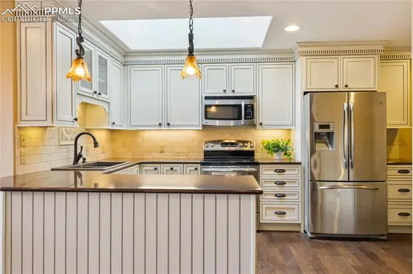 3056 Winnebago DR, Sedalia, CO 80135