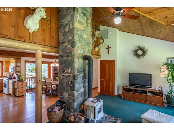 982 BRUMBACH RD, Roseburg, OR 97470