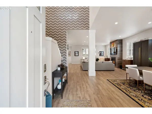 16561 SW BOTANY BAY LN, Portland, OR 97224