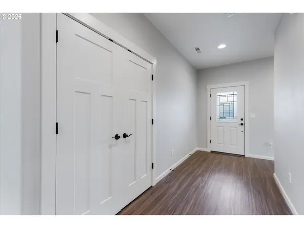 114 ZEPHYR DR, Silver Lake, WA 98645