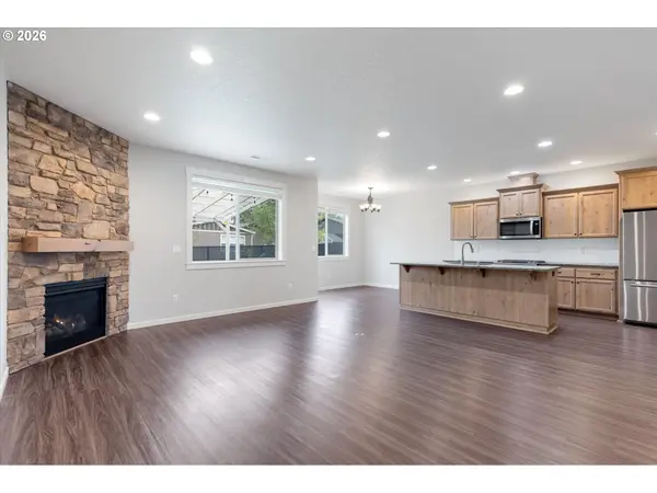 114 ZEPHYR DR, Silver Lake, WA 98645