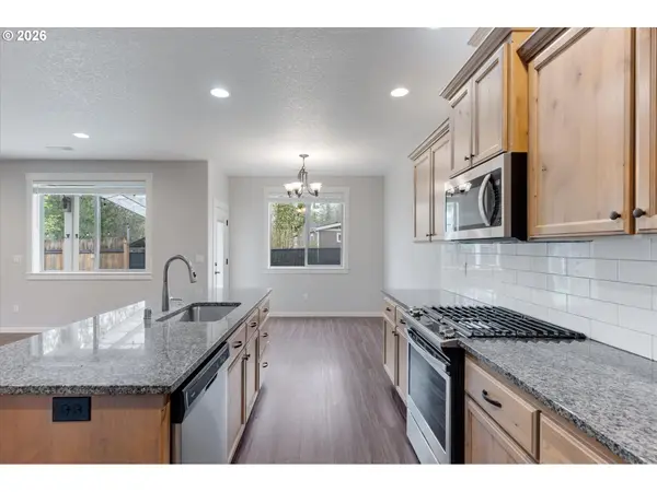 114 ZEPHYR DR, Silver Lake, WA 98645