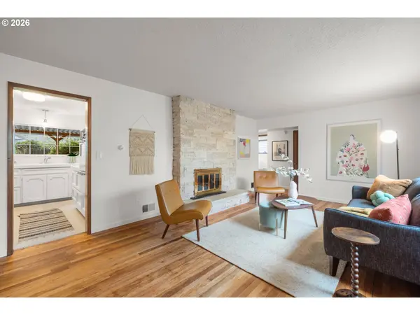 8516 SE MILL ST, Portland, OR 97216