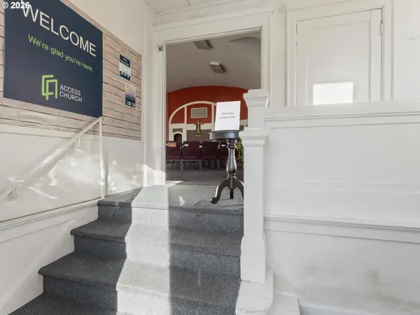 7119 SE KNIGHT ST, Portland, OR 97206