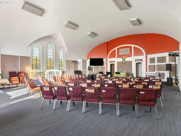 7119 SE KNIGHT ST, Portland, OR 97206