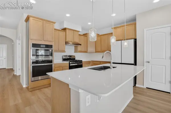 9347 Mayflower Gulch WAY, Colorado Springs, CO 80927