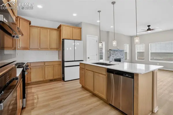 9347 Mayflower Gulch WAY, Colorado Springs, CO 80927