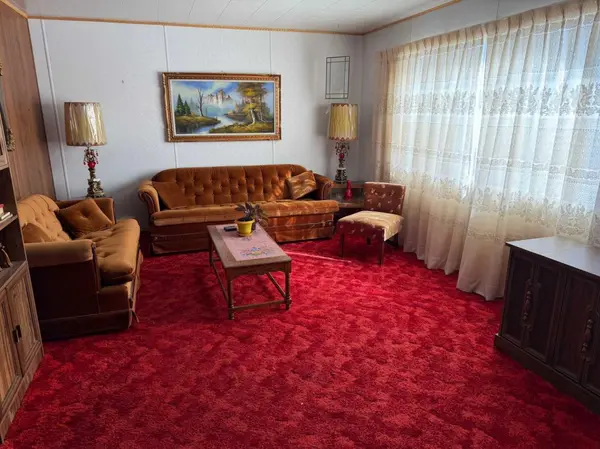 226 7 ST E, Cowley, AB T0K 0P0