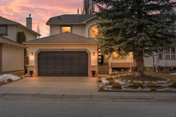 90 Riverview CIR SE, Calgary, AB T2C4K1