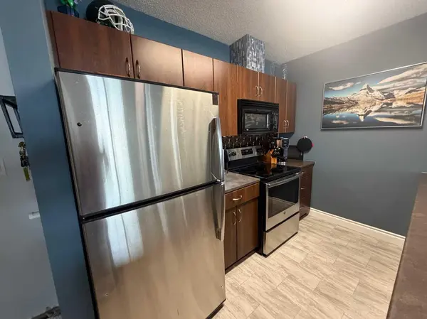 136B Sandpiper RD #113, Fort Mcmurray, AB T9K 0J7