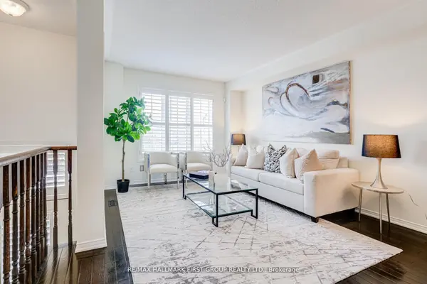 31 Reevesmere LN, Ajax, ON L1Z 0L3