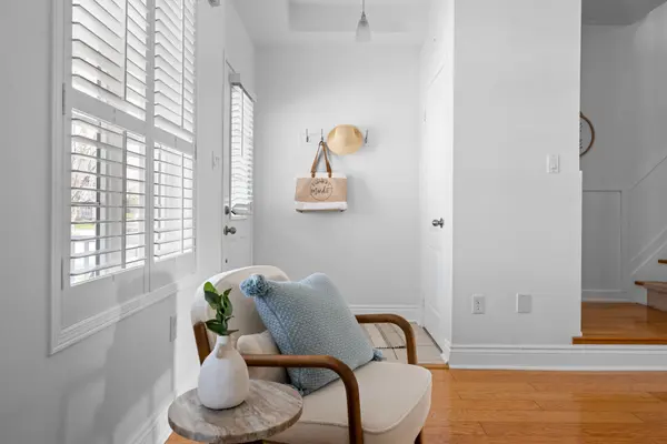 31 Kingham AVE, Ajax, ON L1Z 1M9