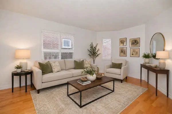 80 Edmund Seager DR, Vaughan, ON L4J 4S5