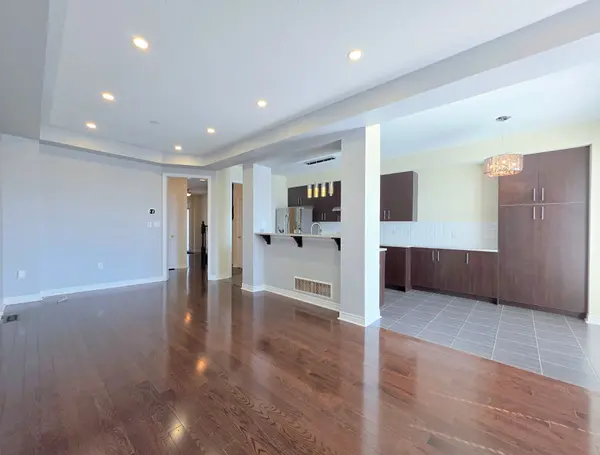 91 Staglin CT, Markham, ON L6C 0M2