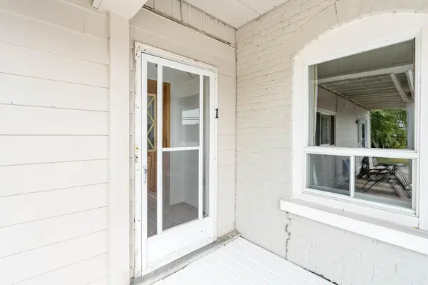 346 Lafontaine RD W, Tiny, ON L9M 0H1