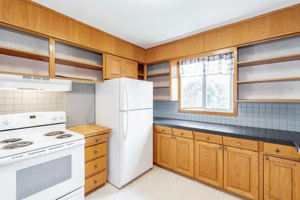 346 Lafontaine RD W, Tiny, ON L9M 0H1