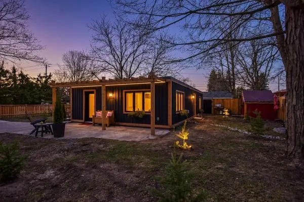 51 Walker AVE, Orillia, ON L3V 6G9