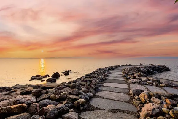 100 Melissa LN, Tiny, ON L9M 0T8