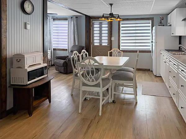 135 Queen ST, Mattice-val Cote, ON P0L 1T0