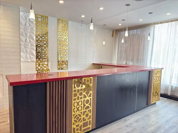 438 Kerr ST #5, Oakville, ON L6K 3C4