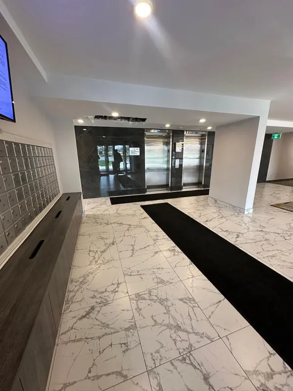 3501 Glen Eirn DR #902, Mississauga, ON L5L 2E9