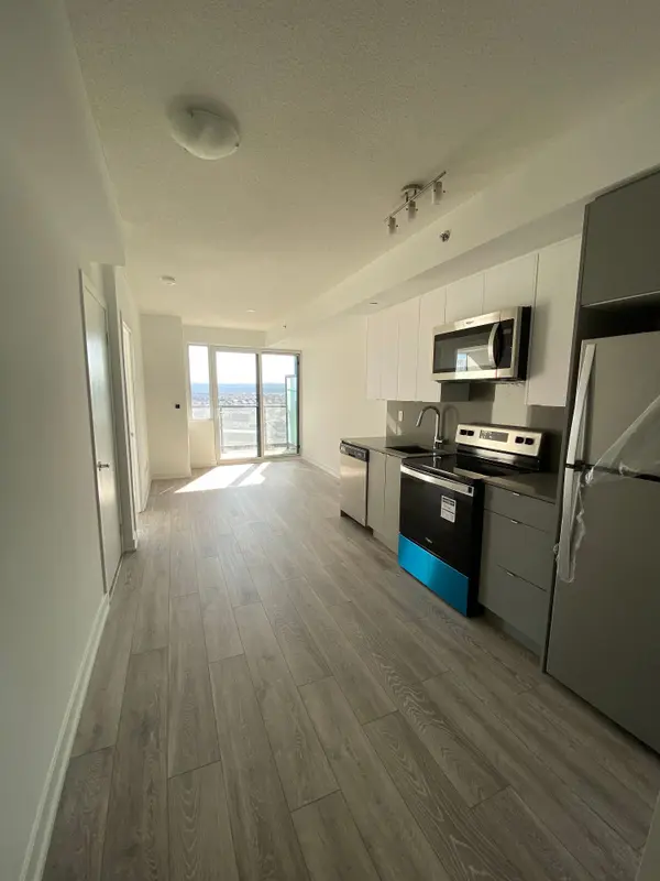 3200 Dakota Common N/A #B815, Burlington, ON L7M 2A8