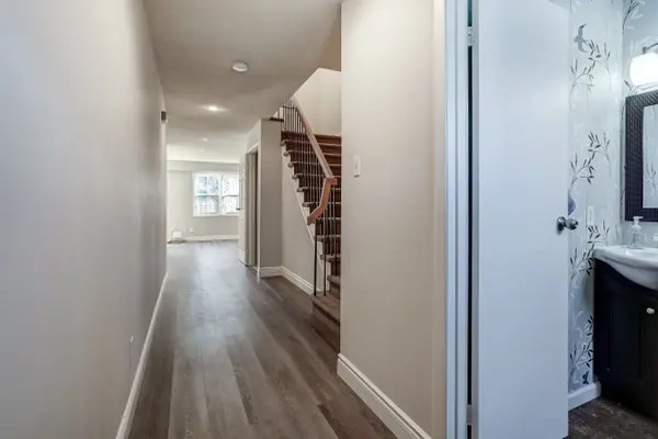 1951 Rathburn RD E #177, Mississauga, ON L4W 2N9