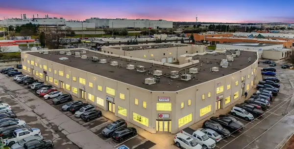 2 Automatic DR #112 {Main Floor}, Brampton, ON L6S 6K8