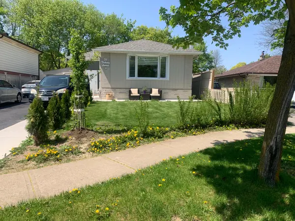 28 Parkway AVE, Brampton, ON L6X 2G4