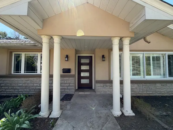 964 PARKLAND AVE, Mississauga, ON L5H 3G6