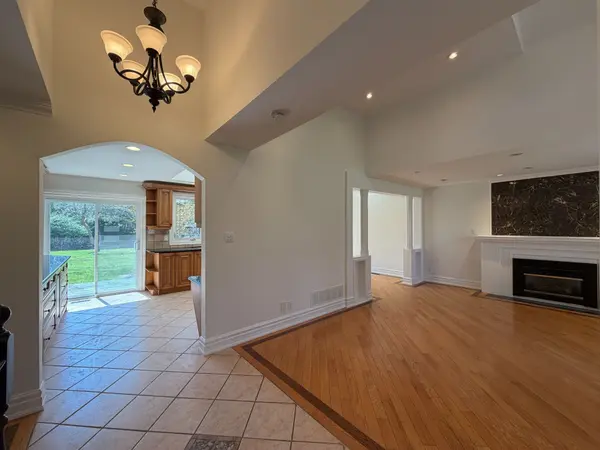 964 PARKLAND AVE, Mississauga, ON L5H 3G6