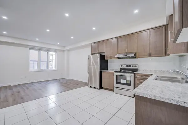 166 Remembrance RD, Brampton, ON L7A 4X1