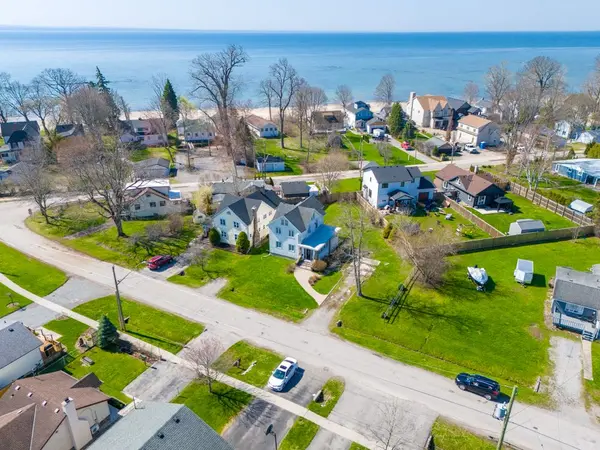 305 Leask AVE, Fort Erie, ON L2A 4L3