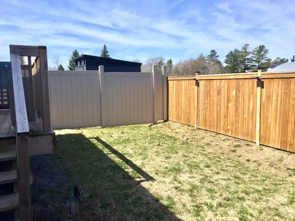 137 Thomas ST S, Arnprior, ON K7S 0J4