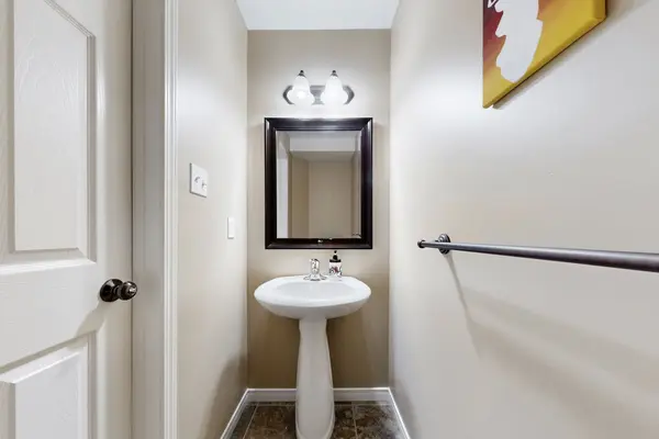 20 David Bergey DR #D24, Kitchener, ON N2E 0B1