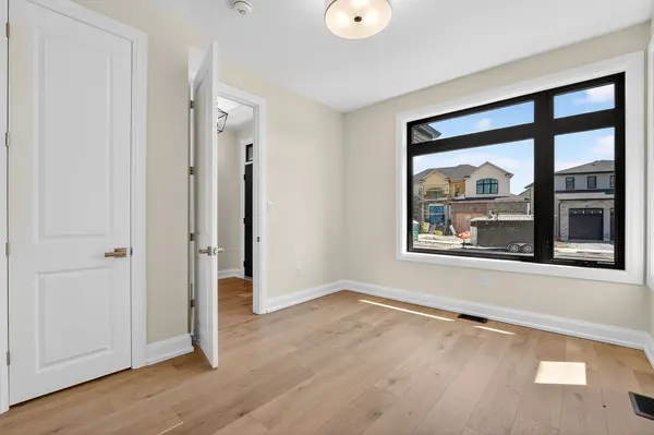 6192 Curlin CRES, Niagara Falls, ON L2H 3W8